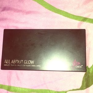 ALL ABOUT GLOW Bronzing Palette